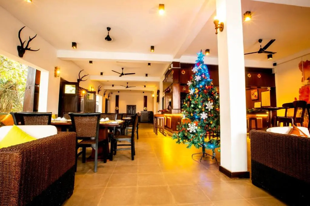St.Lachlan Hotel & Suites