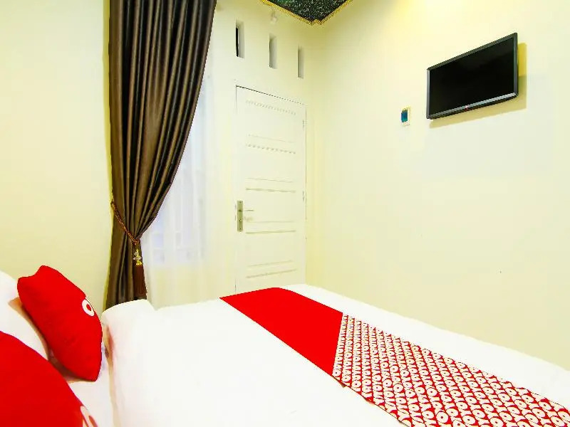 Oyo 90978 Khalifi Guesthouse Syariah