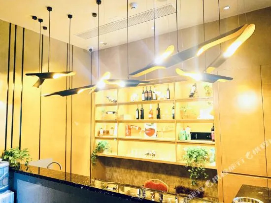 Yinhua Business Hotel (Zhuhai International Convention Center)