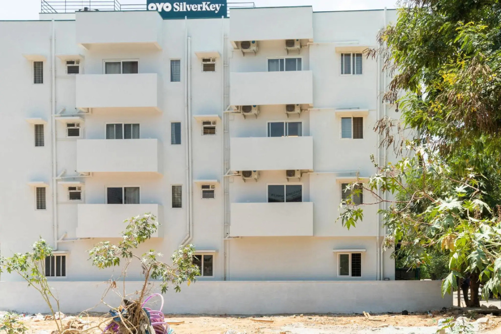 SilverKey Executive Stays 27924 Yelahanka New Town