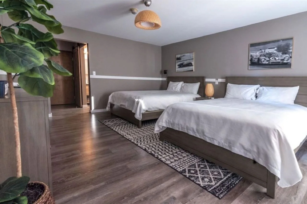 The Shore Club Wisconsin, Ascend Hotel Collection