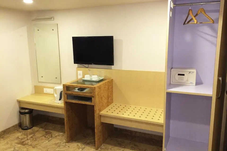 Hotel Nimantran Residency