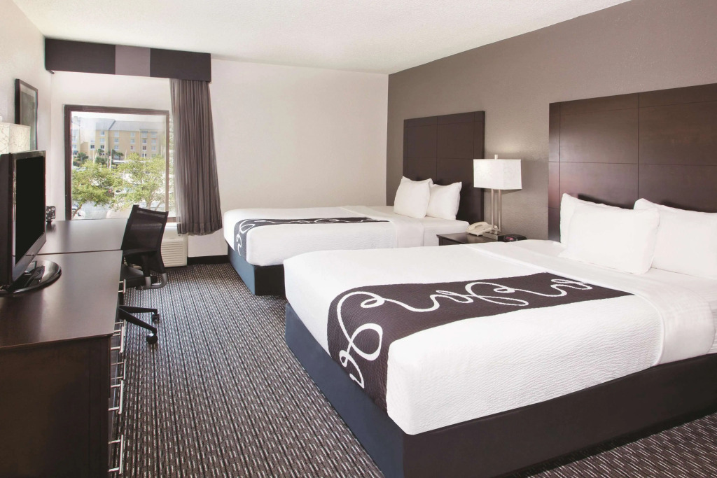 La Quinta Inn & Suites by Wyndham Charleston Riverview