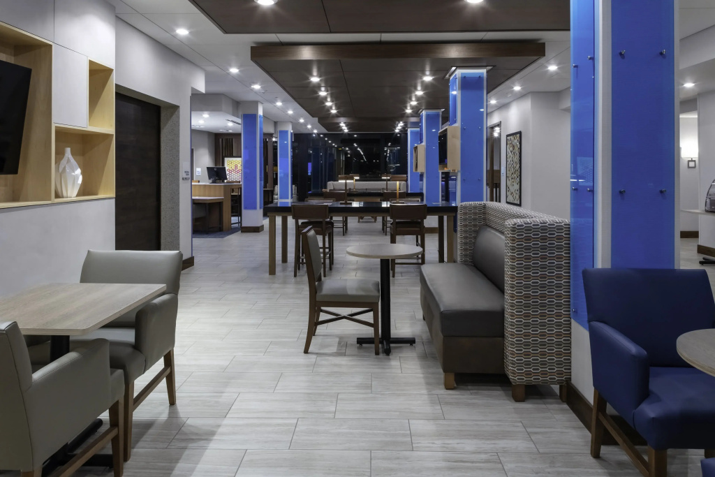 Holiday Inn Express & Suites - The Dalles by IHG