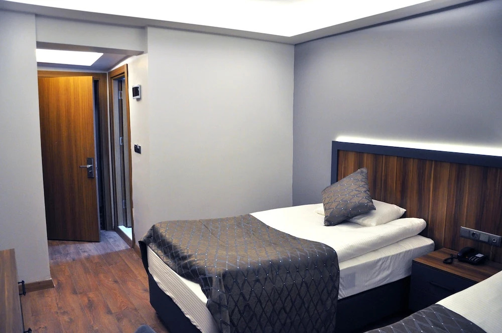 SAKALİFE APART Otel