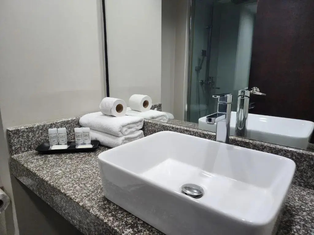 Hotel GH Guaparo Inn Valencia