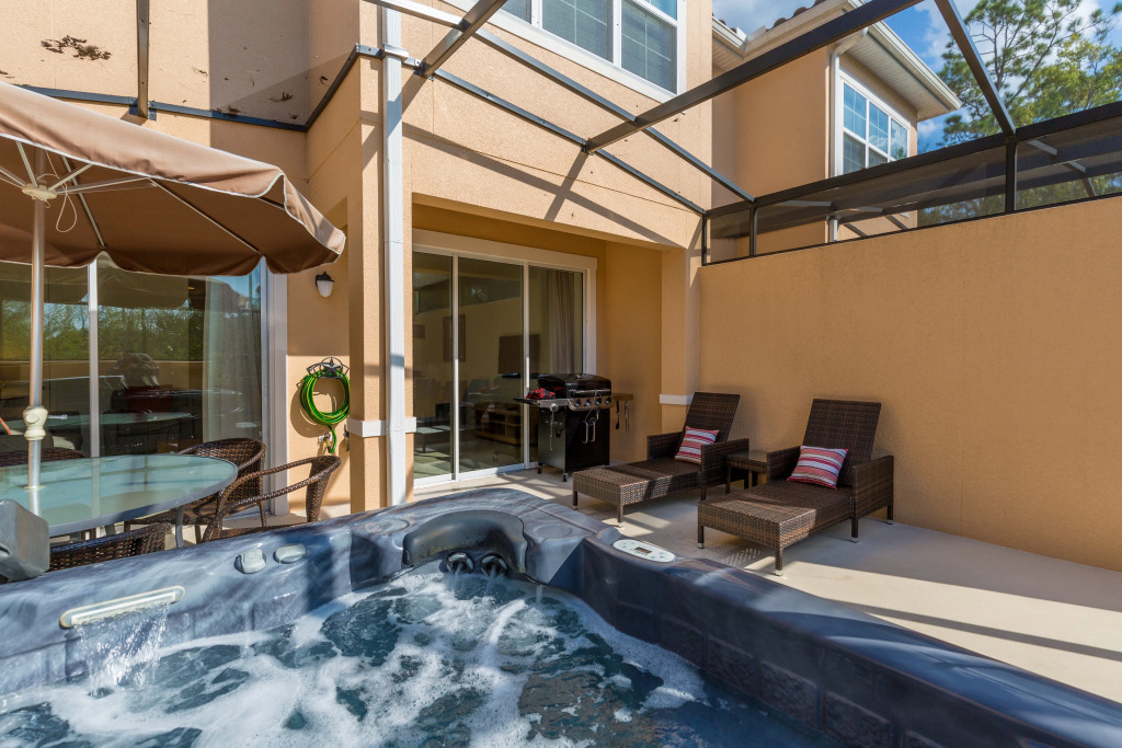 2 Bedrooms 25 Bathrooms Regal Oaks 2604 Rl
