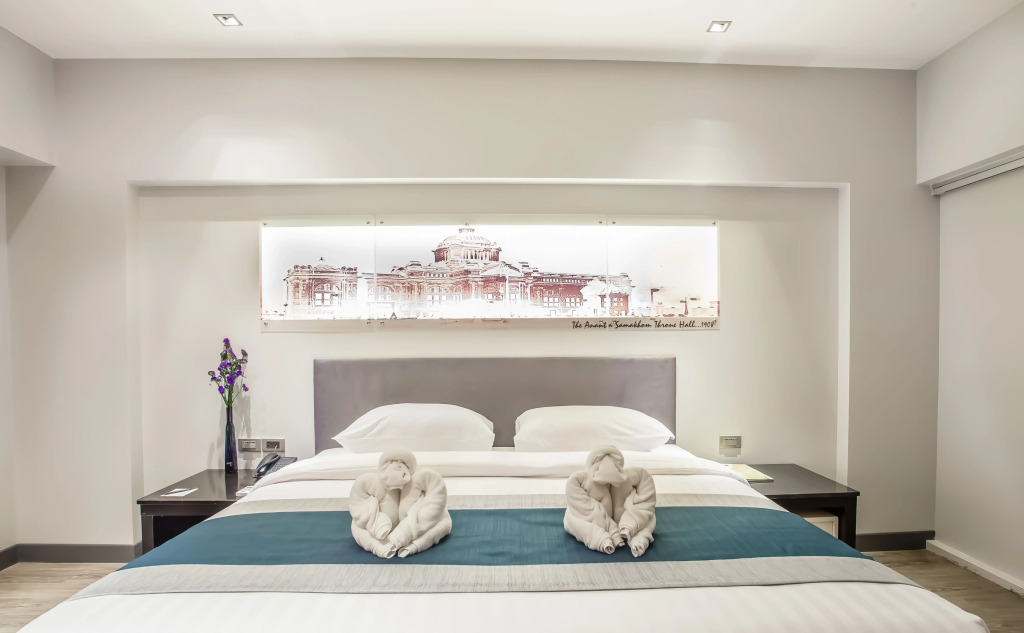Nouvo City Hotel