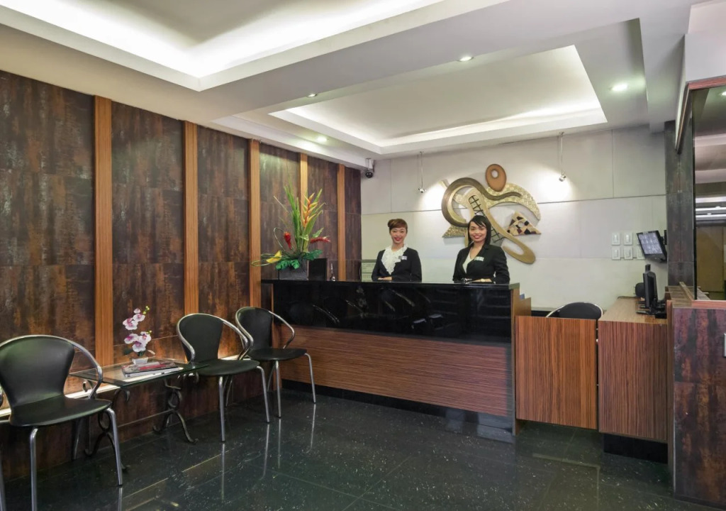 Shaw Residenza Suites