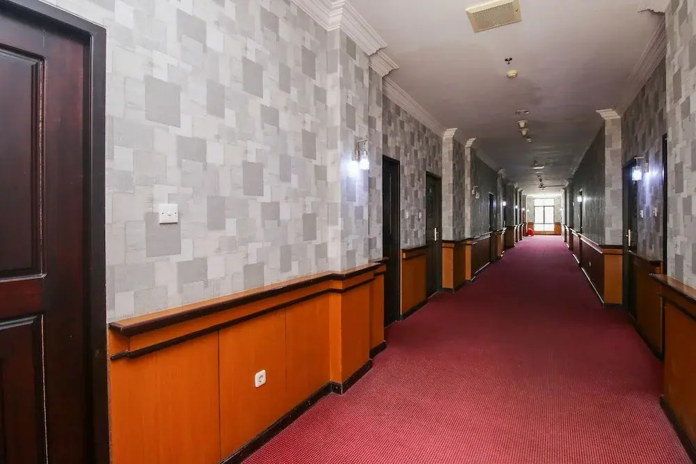 Idola Hotel