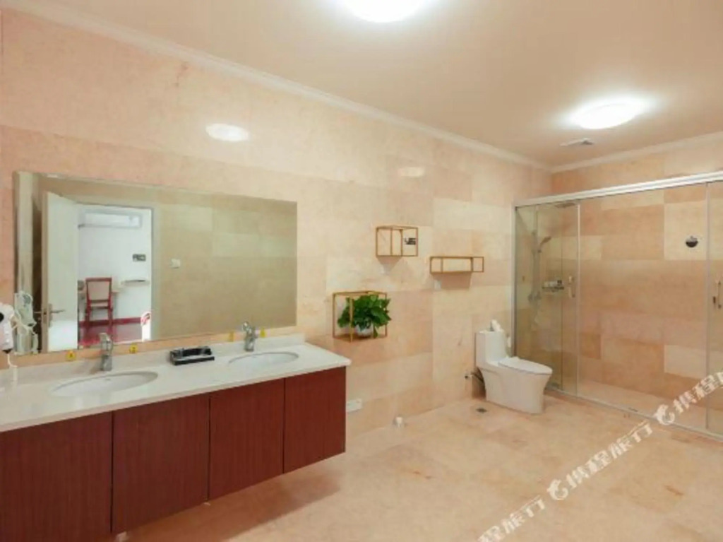 Shengchen Hotel Yunyue Light Luxury (Shanghai Pudong Airport)