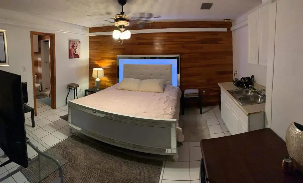 Deluxe studio & Pet friendly