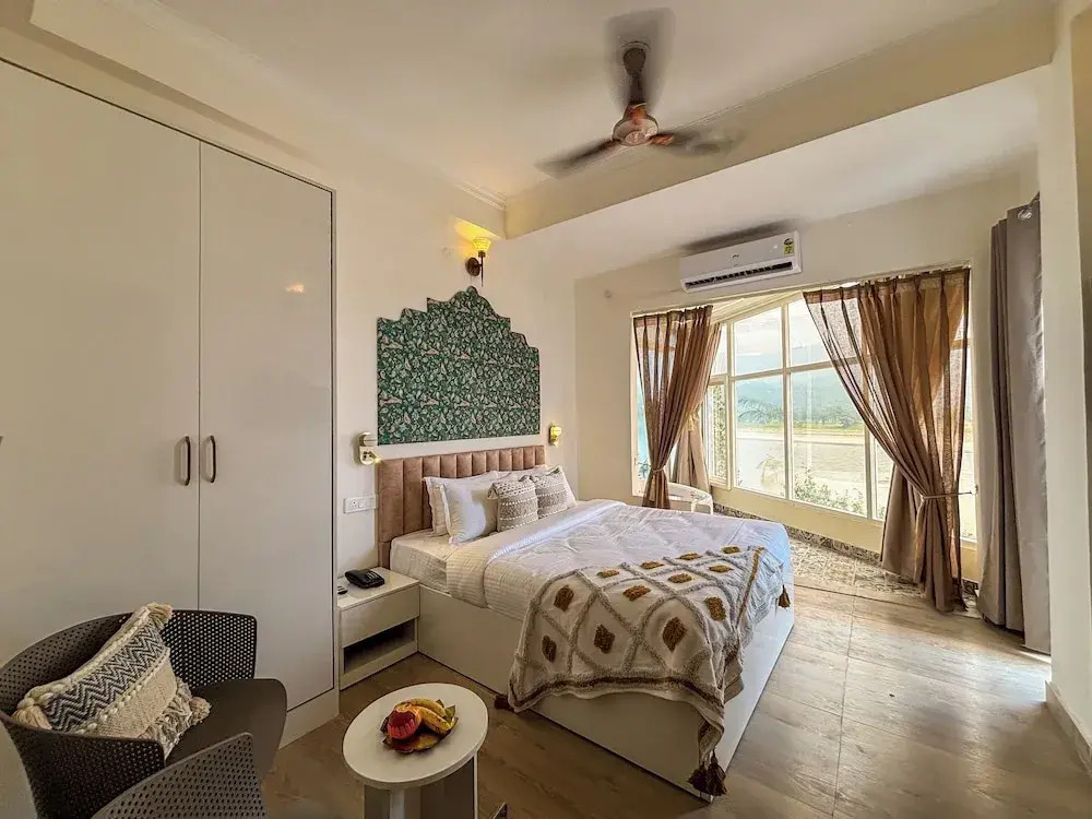The Neeraj Ganga Rajmahal Wellness With Ganga View