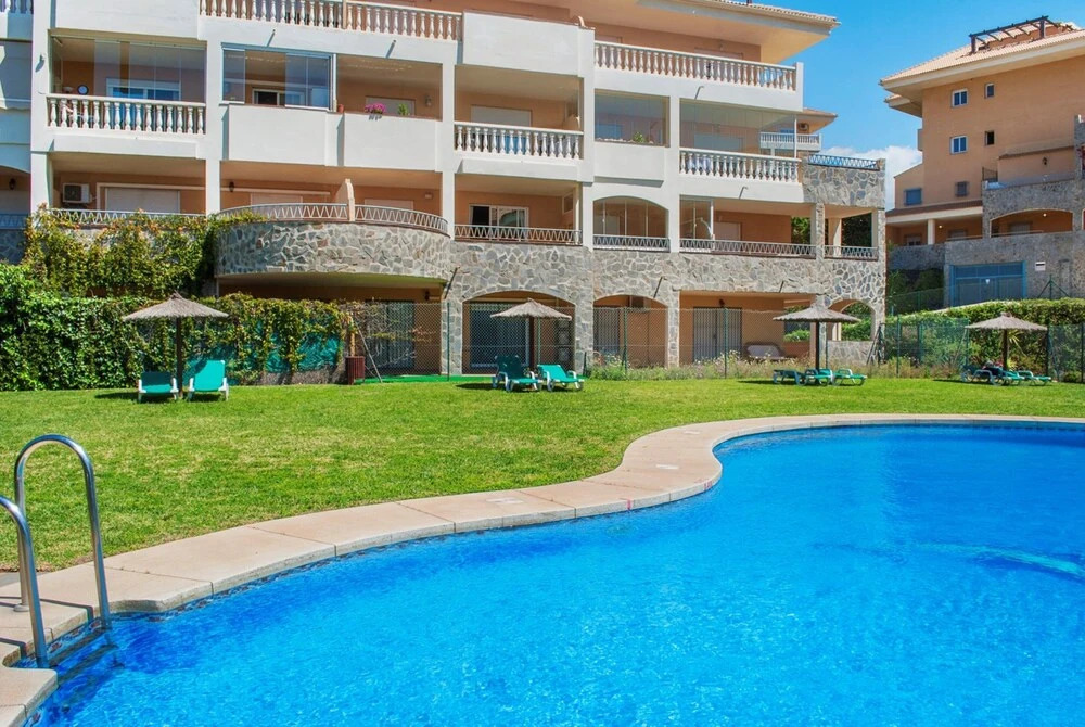 Apartment - 2 Bedrooms with Pool and WiFi - 107295