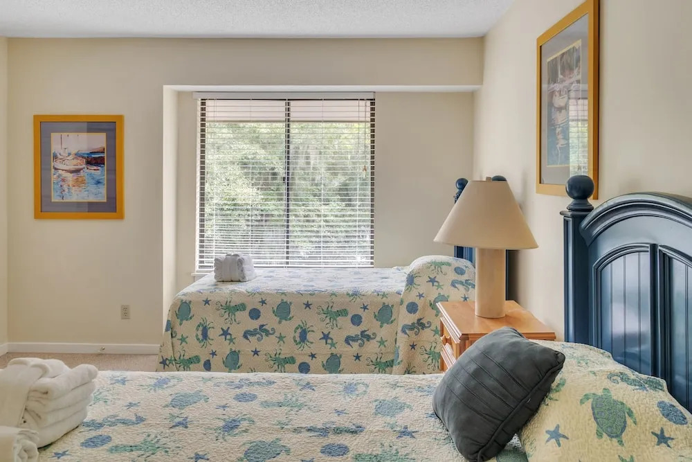 Serene 2br Retreat At Springwood Villas, Hh Island 2 Bedroom Townhouse by Redawning