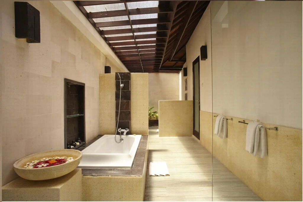 The Maya Seminyak Villas