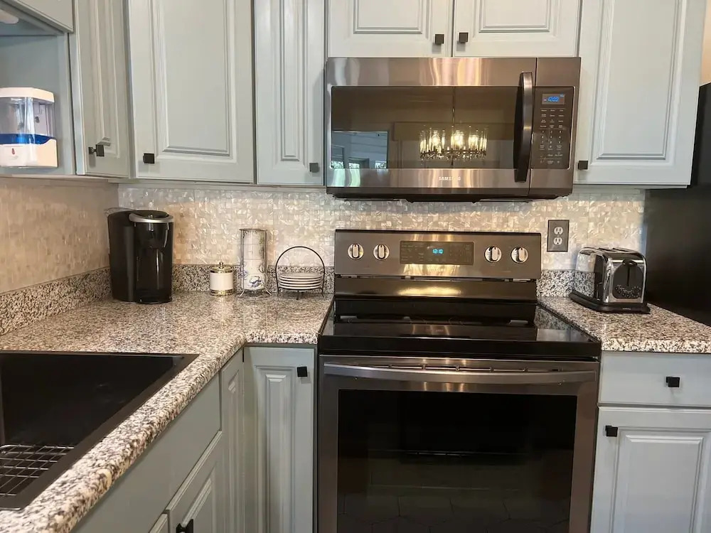 1622 Live oak Park