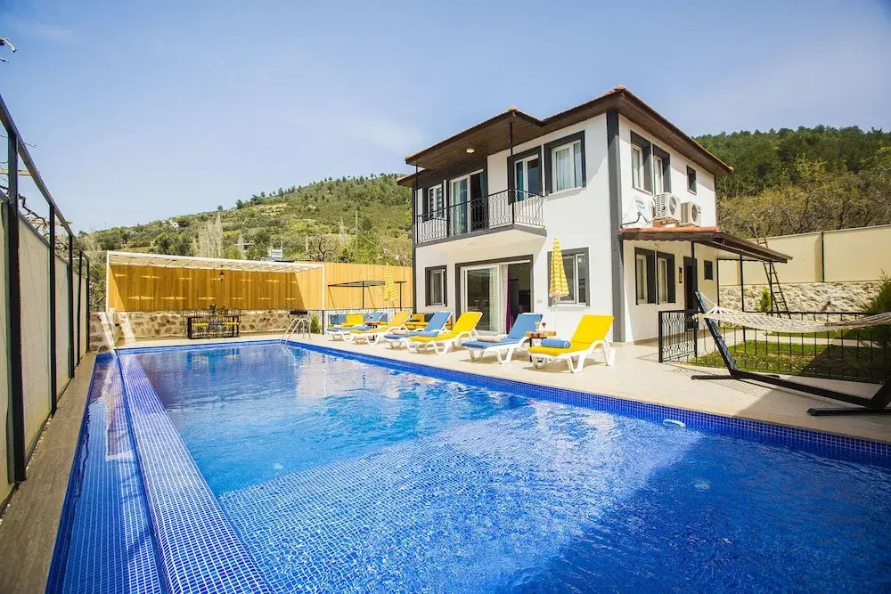 Villa Doga by Akdenizvillam