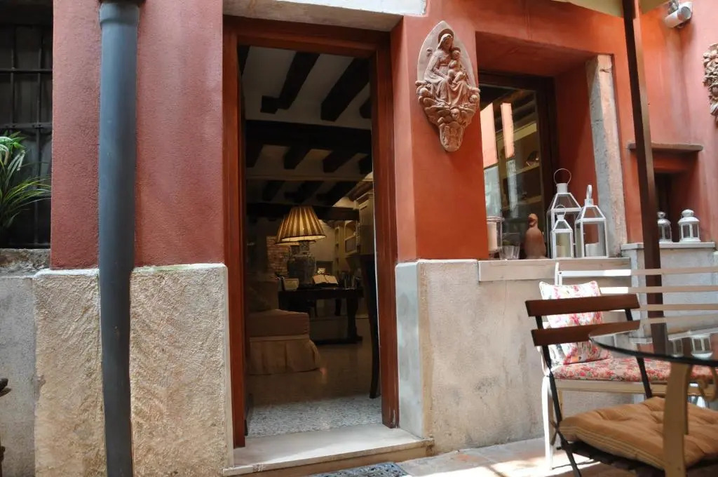 Henry's Heaven Apartment