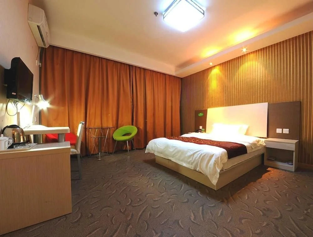 Wanzhong Wealth Hotel