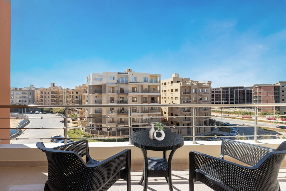 اللوتس الجانبيه بجوار الجامعه الامريكيه