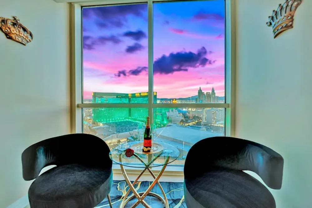 Skyline Serenity-strip,pool,f1 View-no Resort Fee