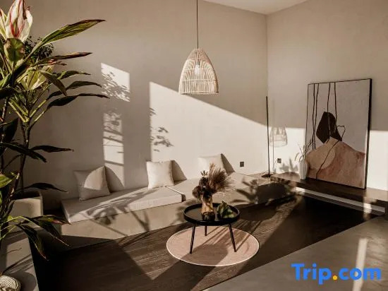Yindu·Moganshan Designer Private Hot Spring Boutique Inn