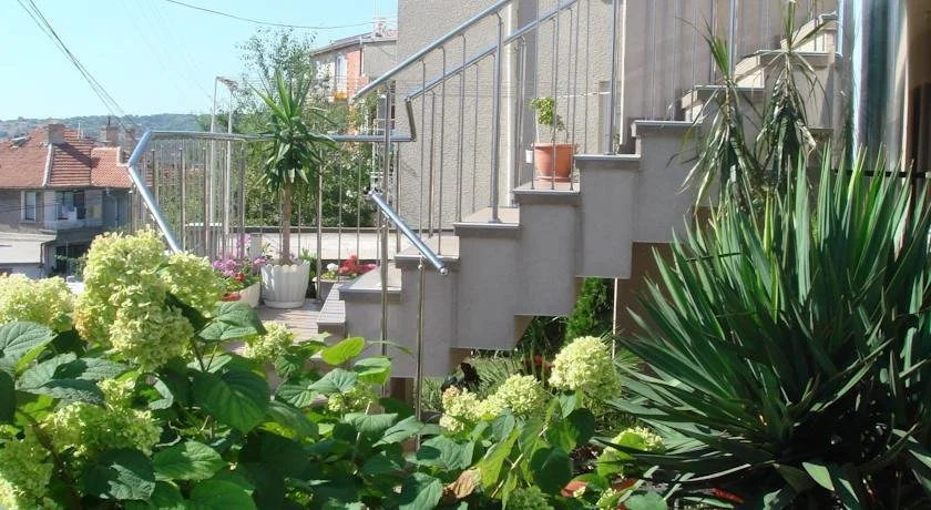VENIS House