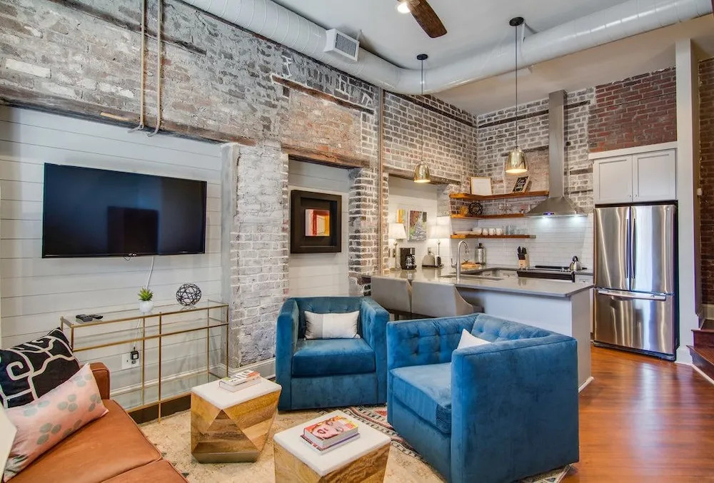 563 King Signature Apartments
