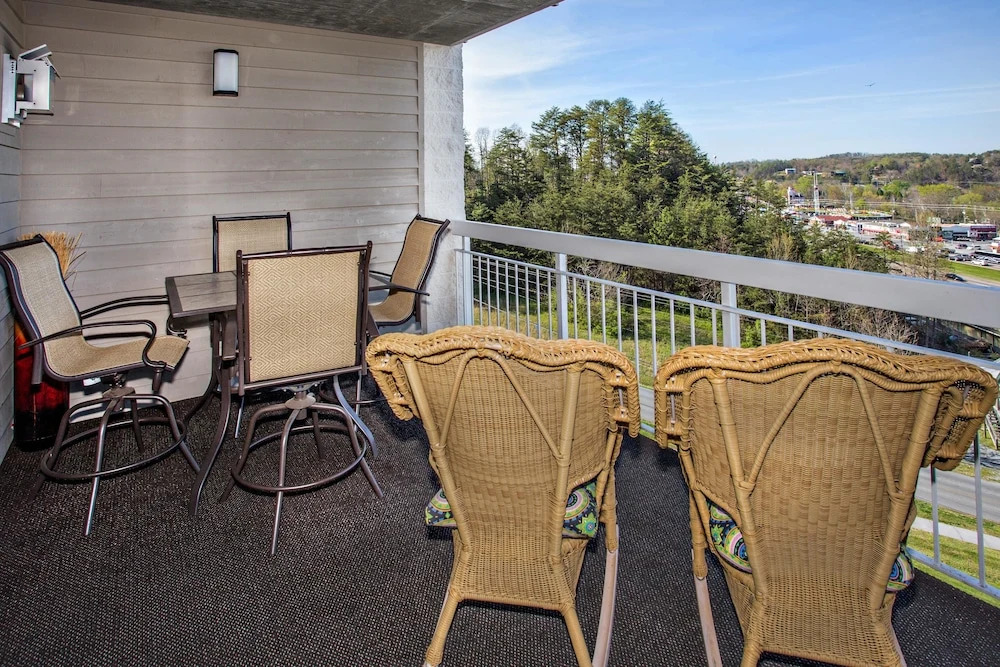 Whispering Pines 223