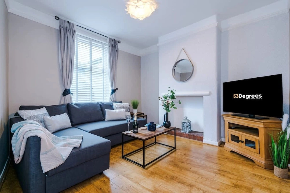 Stunning Home Amazing Location Great For Groups
