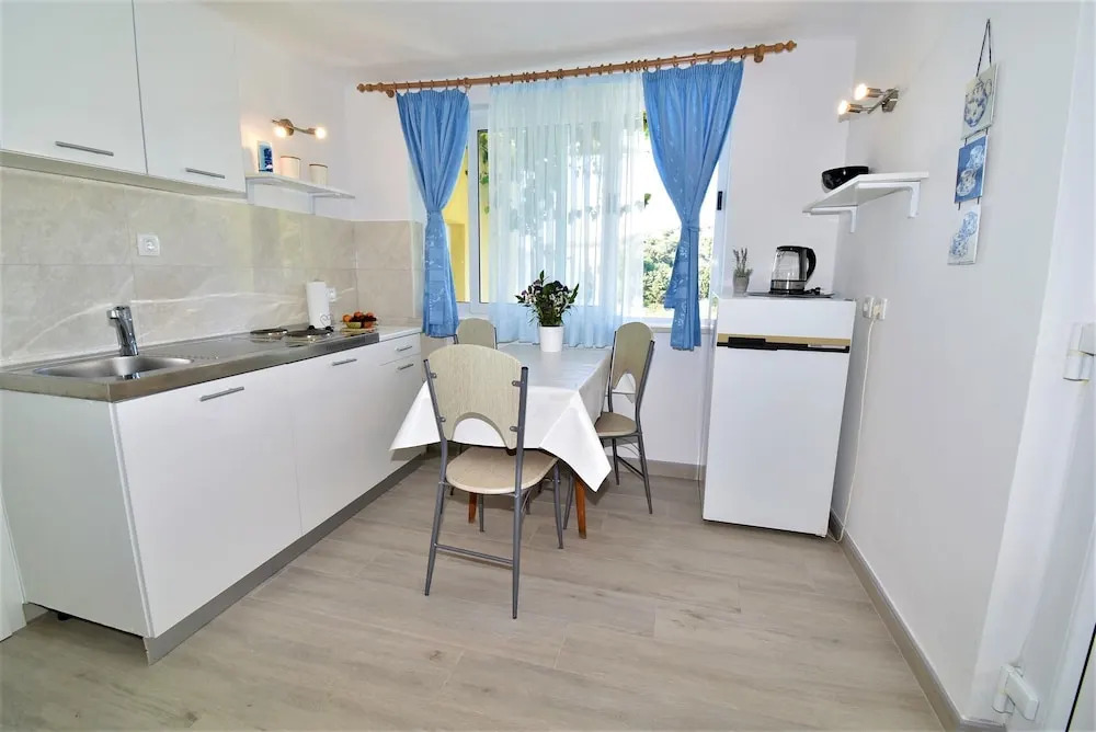 Guest House Kanjuo