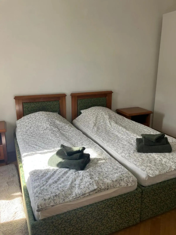 Ruhige Wohnung in Helenental