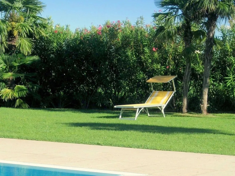 Lazise, Modern Houses, Nice and Colourful Decoration
