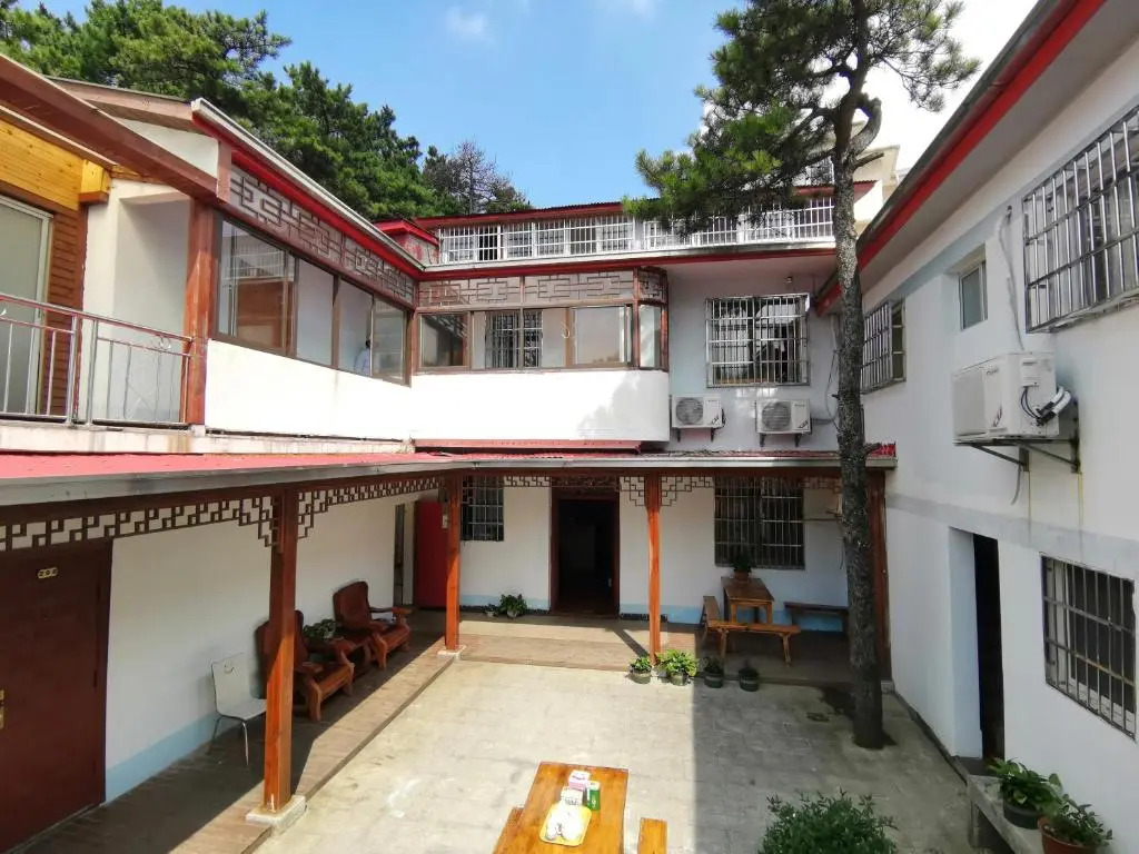 Lushan youlupushu Hotel