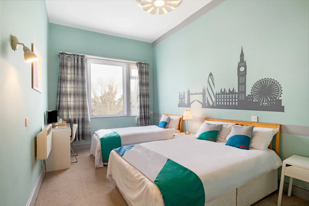 The Green Man Pub and Hotel by OYO