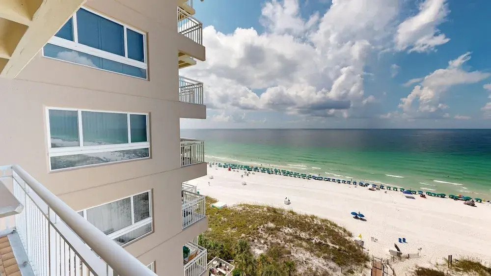 Destin Towers 113 2 Bedroom Condo