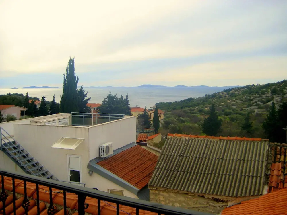 Apartment With one Bedroom in Murter, With Wonderful sea View, Balcony
