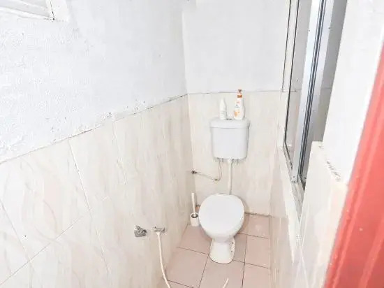 OYO 90915 Ilham Villa