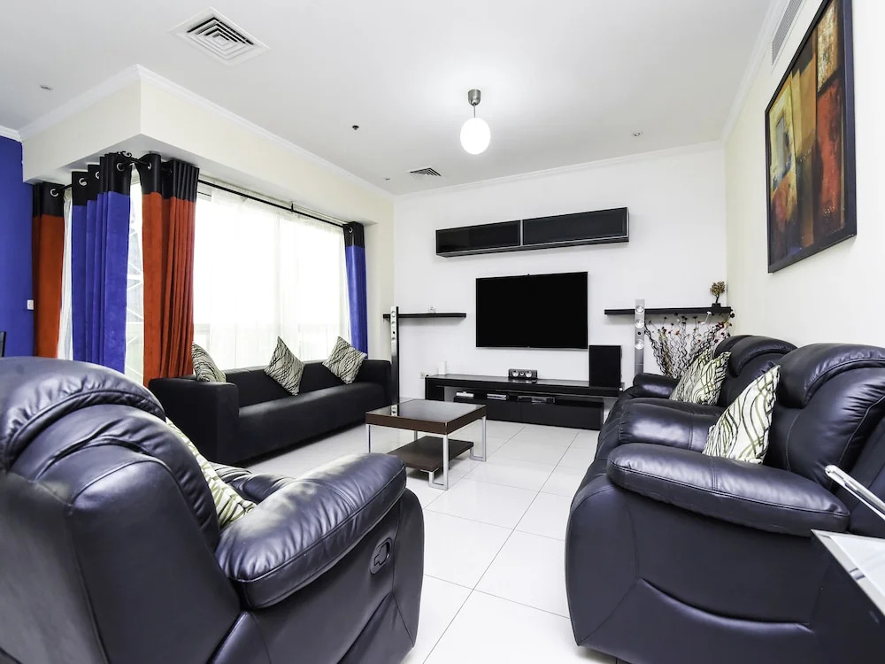 OYO Home 164 2BHK Lake View
