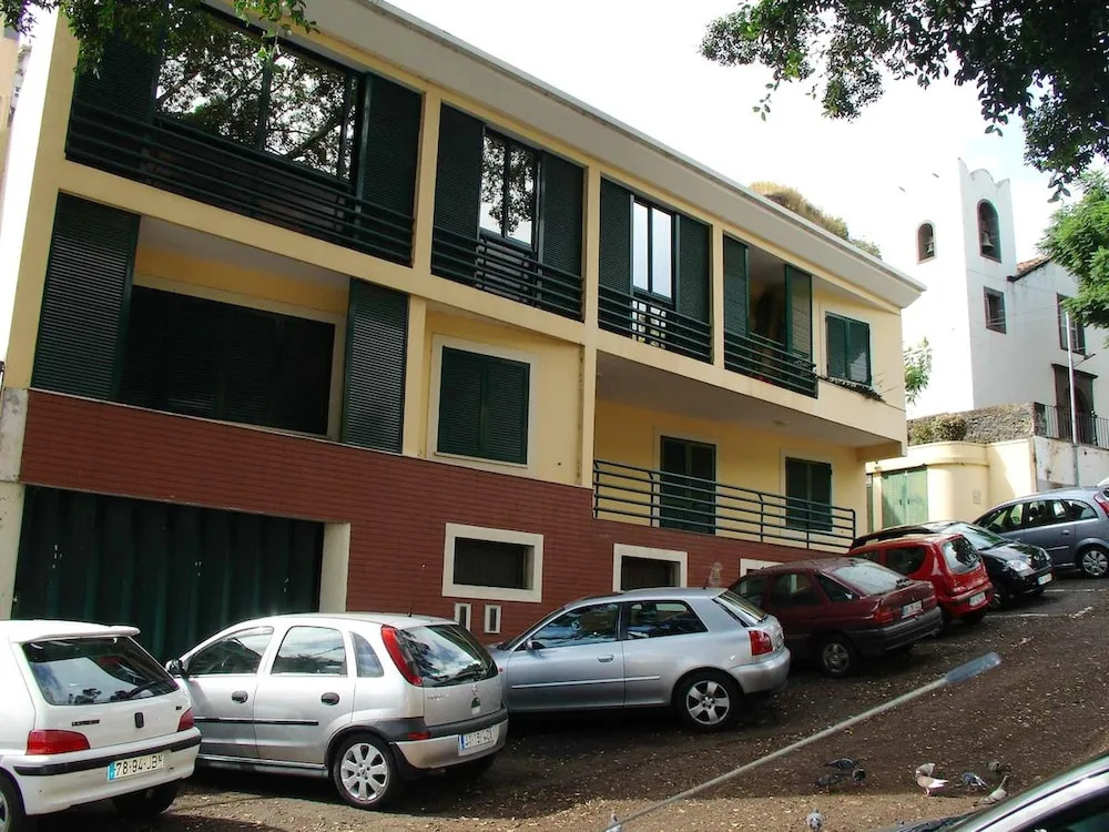 Apartment with One Bedroom in Funchal, with Wonderful Mountain View, Furnished Balcony And Wifi - 7 Km From the Beach