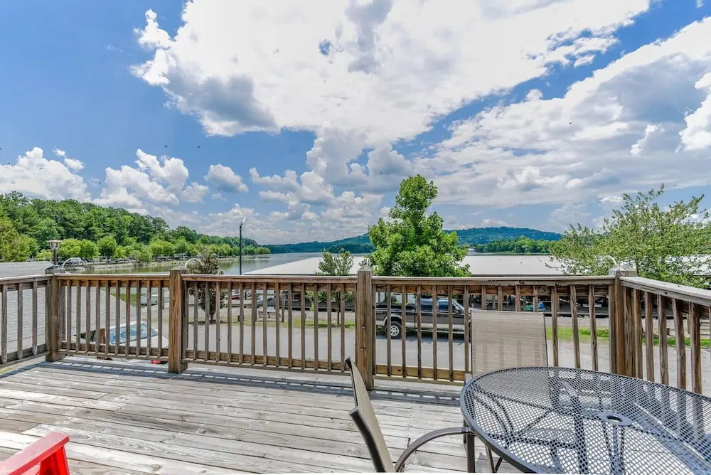 Overlooking The Marina At River Rocks Landing 1 Bedroom Condo