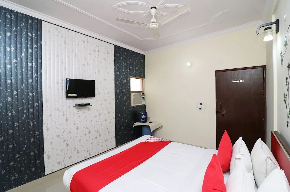 OYO 24600 Grand Harshit Resort
