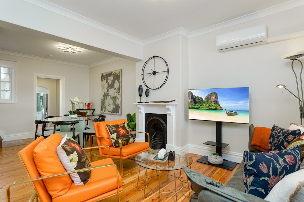 Beautiful 2-bed Terrace House With Outdoor Areas