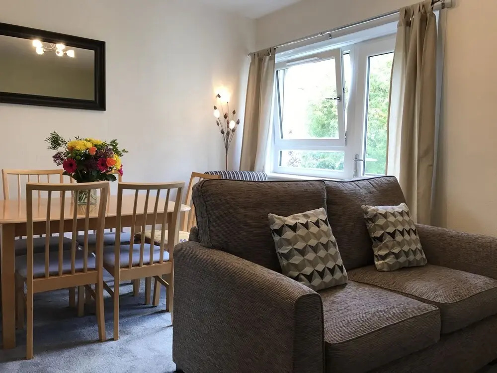 2 Chessels Court, Flat 3