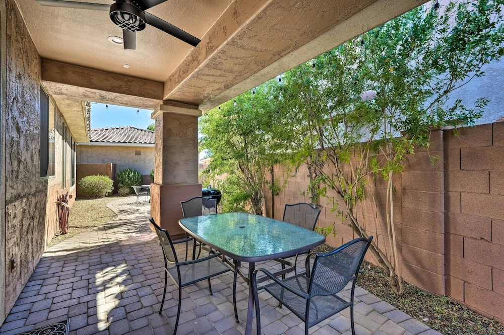 Walk to Community Pool: Goodyear Desert Oasis