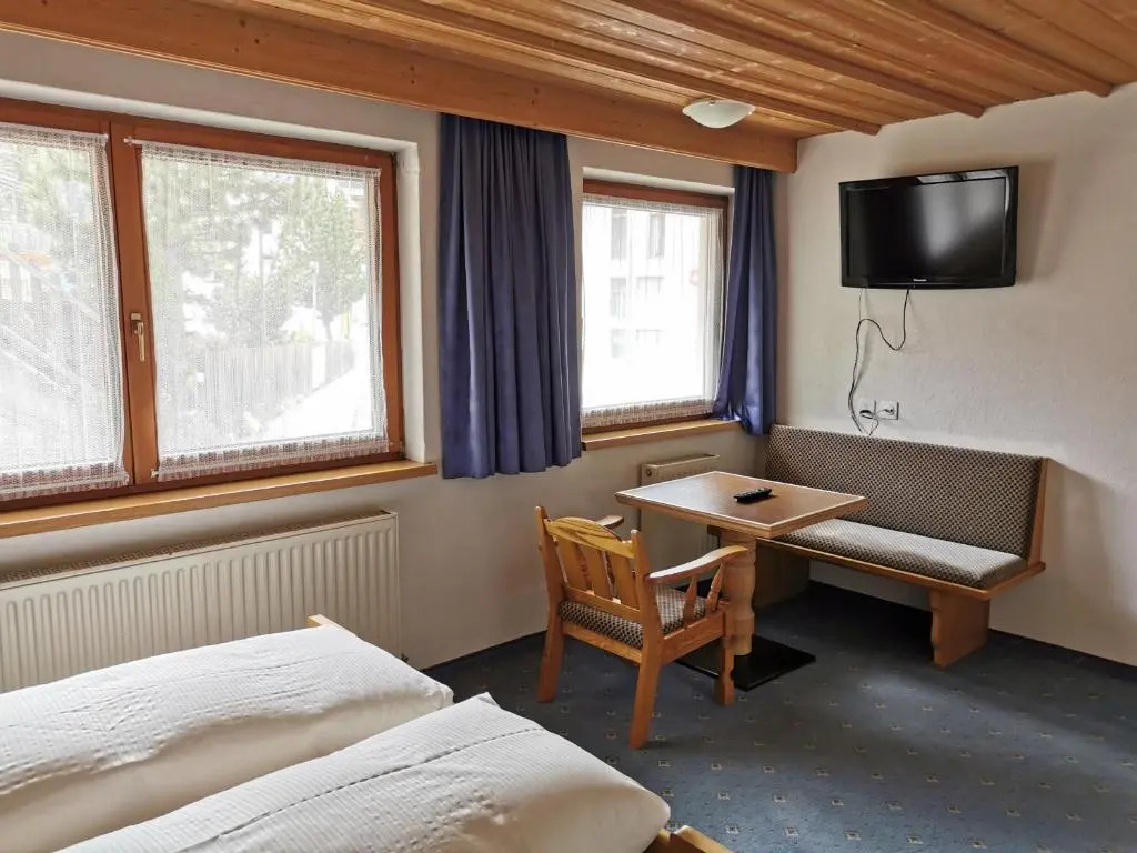 Hotel Edi