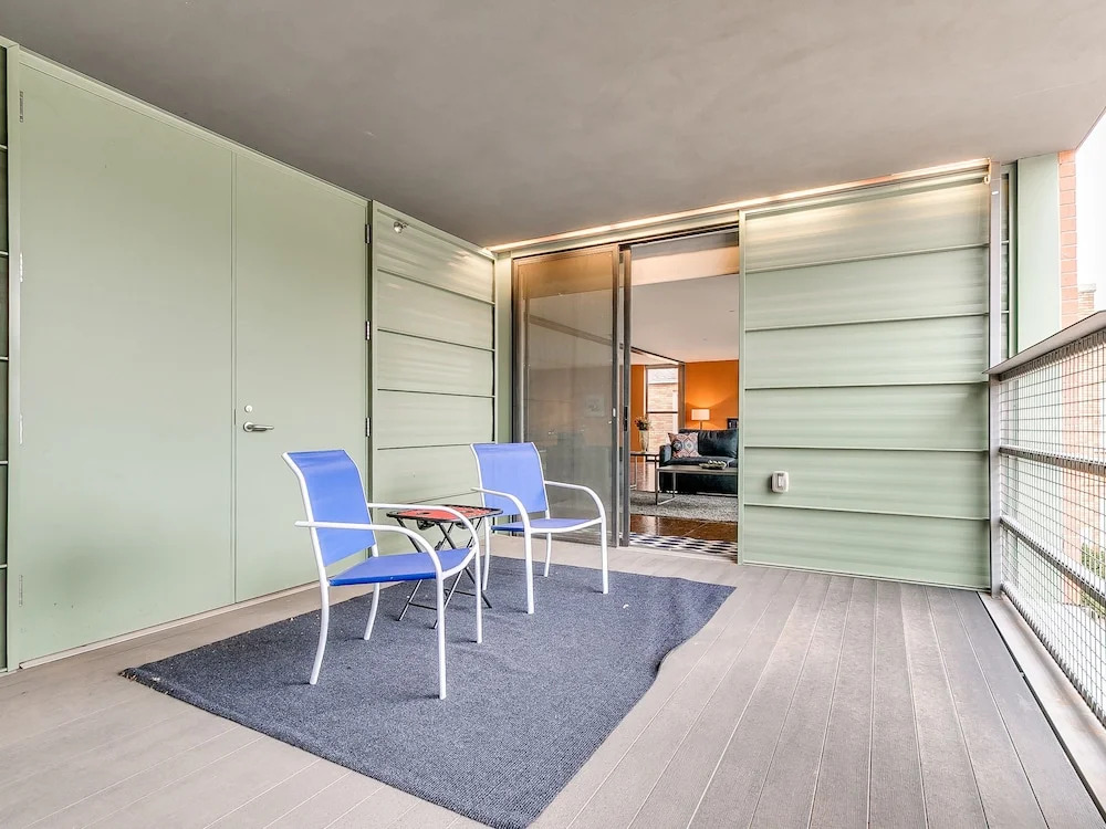 Jolly Ollie - Ultra Modern OKC Loft - Sleeps 4