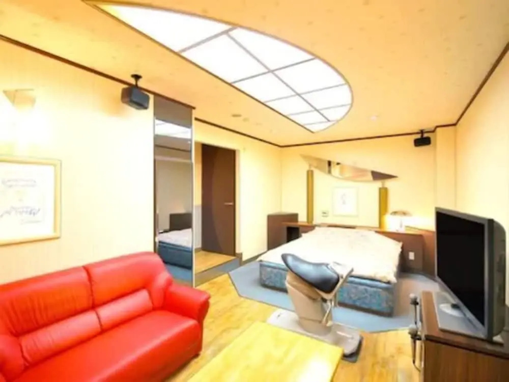 Hotel.COM