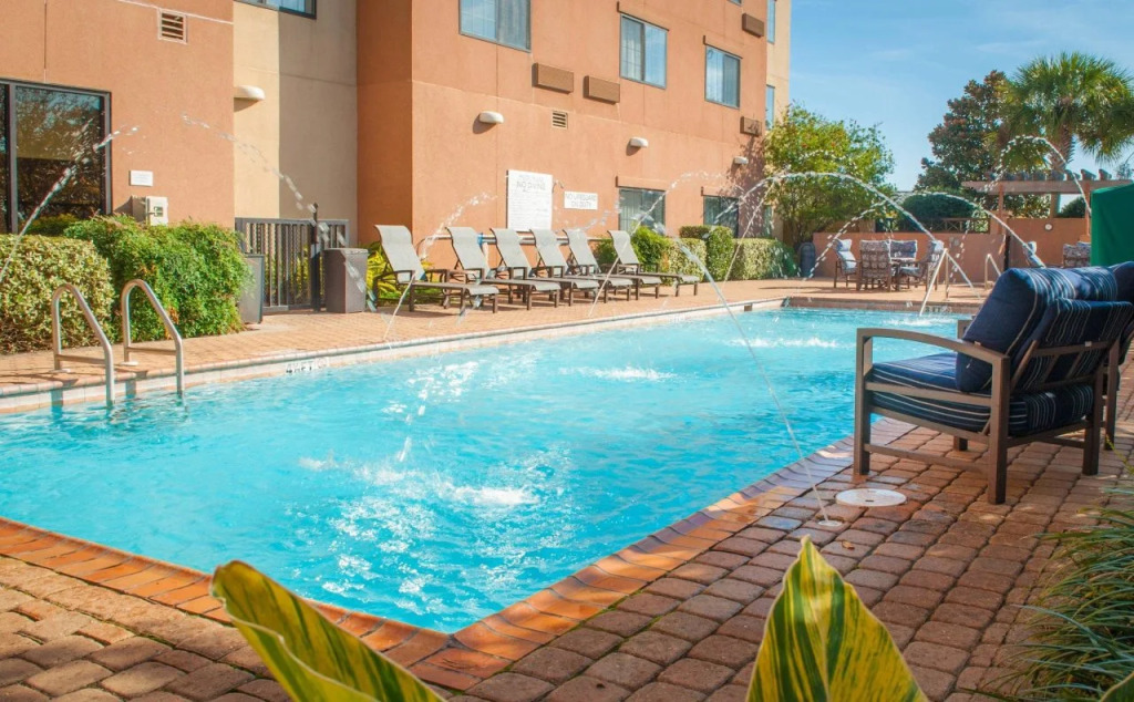 Courtyard Pensacola Downtown